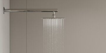 Aqua Bagno Largo Tepe Duşu  20x20 cm. ,Duvardan Duş Kolu 42,5 cm. Paslanmaz Krom - 2 Parça Set